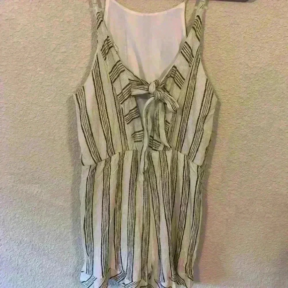 Everly Pants - Everly striped romper with a tie front sz M summer casual beach vacation resort